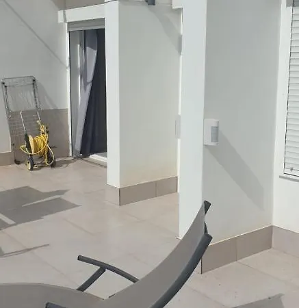 Luxury In Island Village Apartment *