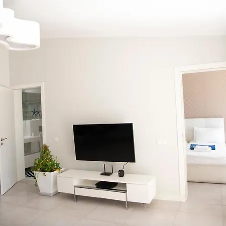 Luxury In Island Village Apartment *
