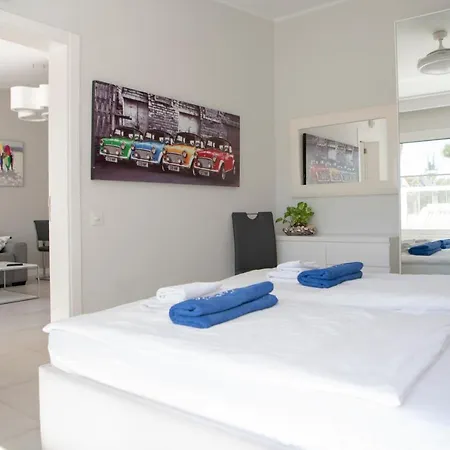 Luxury In Island Village Apartment